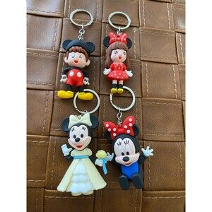 Brand New Set of Four Disney Key Chains Mickey, Minnie & More NIB